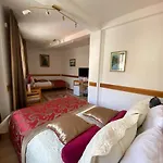 Berr Hotel