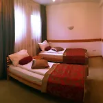 Berr Hotel 4*
